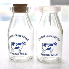 Milch Pudding Glas Flaschen mit verschiedenen Aufkleber